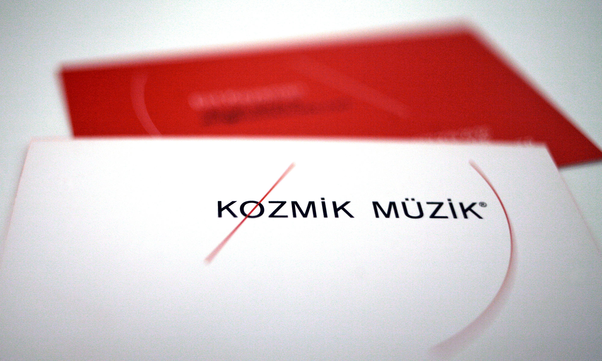 <strong>Kozmik Muzik</strong> Visual Identity
